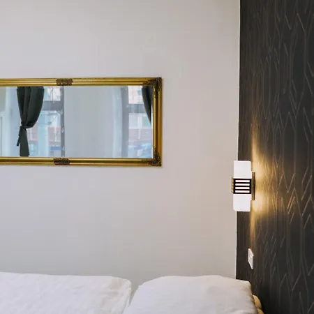 Oasis Pensión 3*