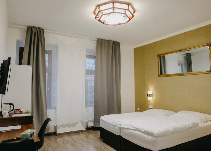 Oasis Guest house 3*